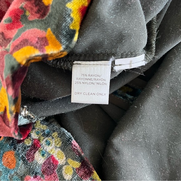 Loft sleeveless mock neck floral velvet swing dress size XS - Picture 5 of 6